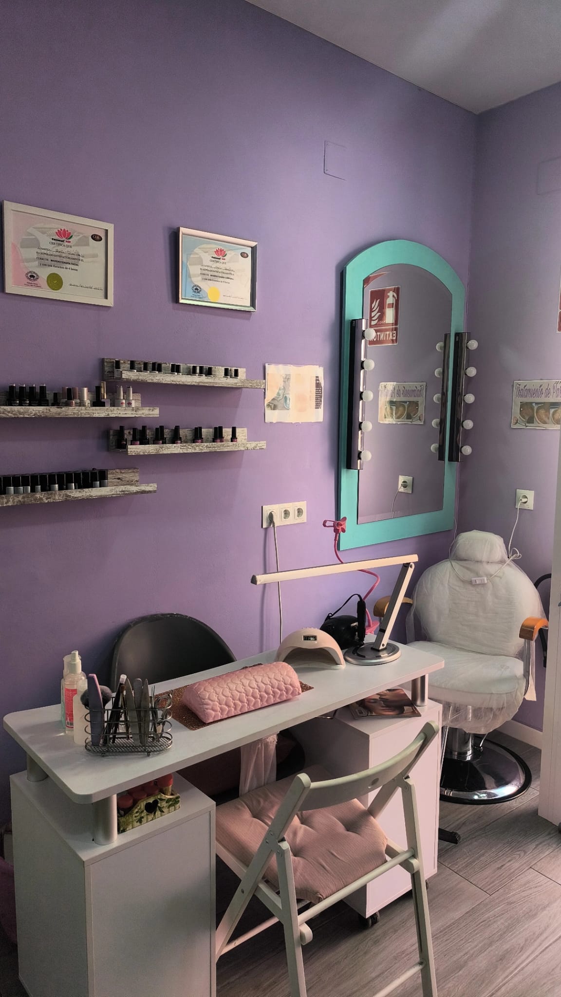 Zona de manicura y estética